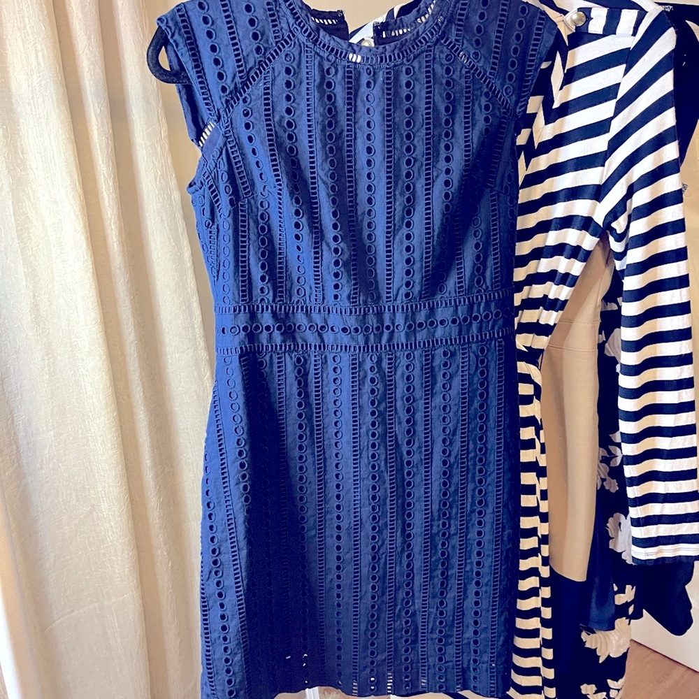 DRESS SALE $20 Banana Republic Blue dress with pockets